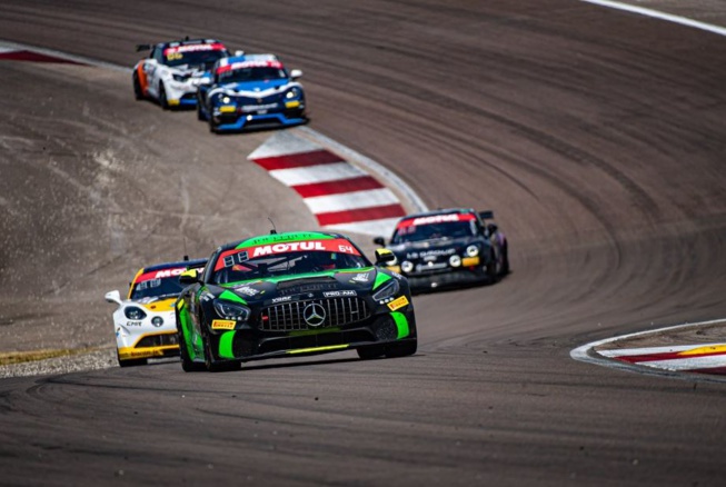 Le FFSA GT à Dijon (Photo SRO Jules Beaumont)