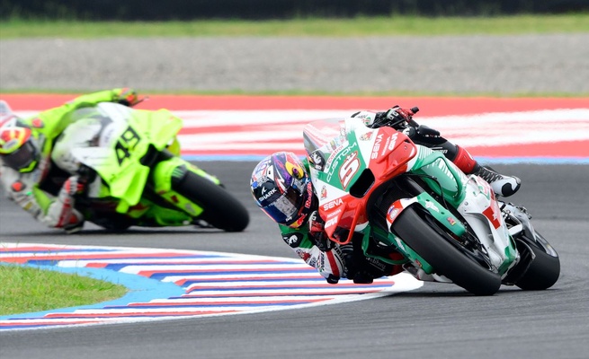 Johann Zarco premier des non Ducati (Gold&Goose Red Bull Content)