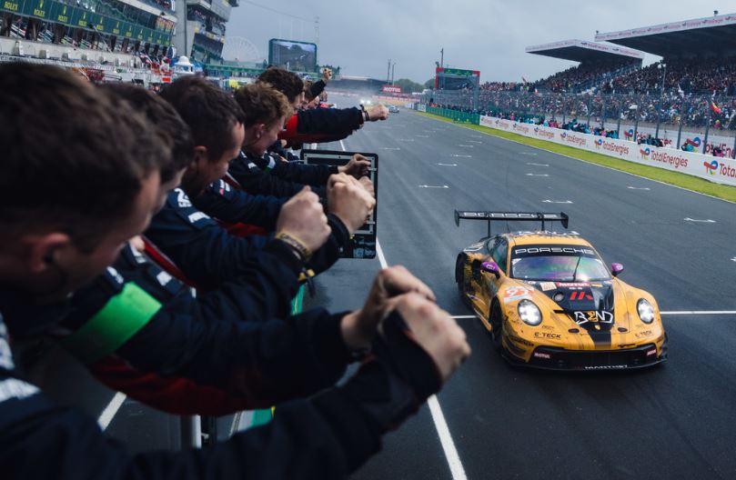 Porsche premier vainqueur en GT3 (Photo Porsche)